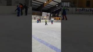 Eisstadion Wernau 😁 skate iceskating fun family wernau eisenbahn eishalle kids kinder spaß [upl. by Nivag]