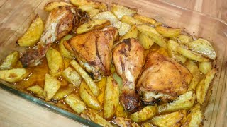 Im Ofen gebackene Hänchenschenkel mit Kartoffelspalten  baked Chicken with potato wedges [upl. by Atarman]