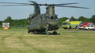 Chinook  Take Off  Kemble Air Day 2005 [upl. by Ettereve]