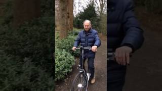 Sitgo Electric loopfiets zitstep voor volwassenen  testrit mijnh Mantel [upl. by Ettigirb]