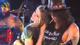 Slash feat Fergie Sweet Child O Mine live [upl. by Nonnelg]