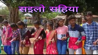 kurukh oraon dance girls and boys [upl. by Adnam]