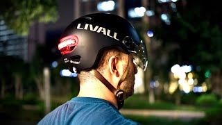 Livall L23 helmet review with light and fall detection [upl. by Beck635]