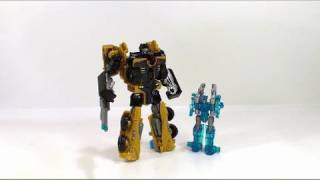 Video Review of the Transformers Powercore Combiners Huffer w Caliburst [upl. by Draner]