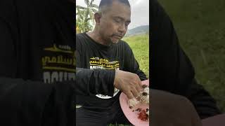 Makan tengari bolong dipinggir sawah [upl. by Gorey]