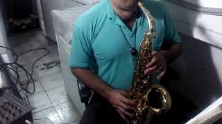 Hino 48 CCB sax alto no soprano [upl. by Sucramrej]