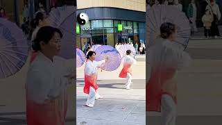 ☯️ Exhibición de Tai Chi con sombrilla Taichi Asoc [upl. by Masterson]