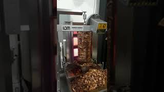 Cortando carne al pastor con el TAQUERO ROBOT [upl. by Nnov104]