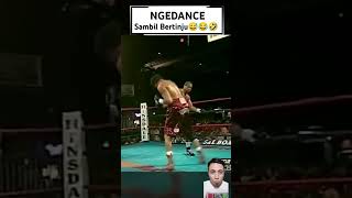 PETINJU YANG JAGO NGEDANCE😃🤣 boxing fight mma wwe canelo boxer combatsport [upl. by Enyawal]