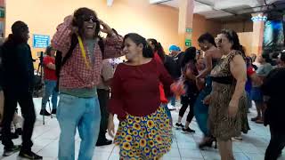 😱TACUAZIN CON SU SHOW DE LA PELUCA Y TODOS GOZAN LA CUMBIA💃🕺💃🕺😱 [upl. by Dumanian895]