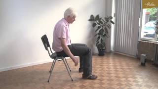 Parkinson fysiotherapie oef 6 Bekken kantelen in zit [upl. by Bertine114]