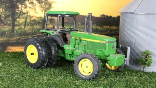 Ertl 116 John Deere 4955 custom duals [upl. by Yeltnarb]