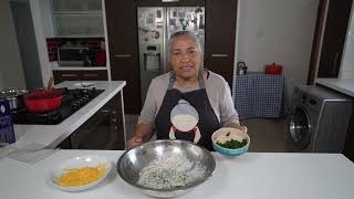 Making spinach and ricotta cannelloni  as simple as making lasagna [upl. by Ahtelat]