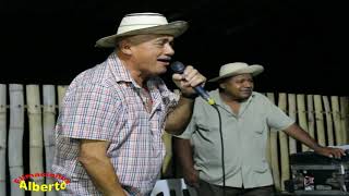 Cantadera Lili Samaniego y Toñito Vasquez en Gallino Chitre [upl. by Mit675]