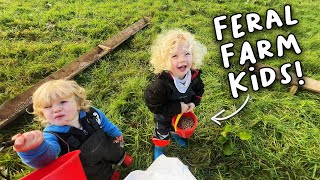 Wild Kids help mum on sheep farm 🧒 🧒 👶 [upl. by Amitarp]