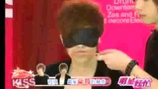 BOBO亲嘴游戏 kissing game on 明星好忙 [upl. by Ybloc299]