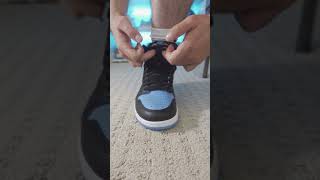 How To Loose Lace Jordan 1s  ft Jordan 1 UNC Toe [upl. by Eimaral]