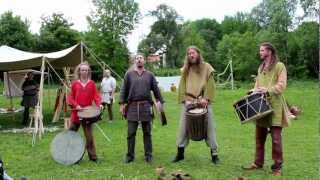 Strupesang Skvalthr 4 Trondheim vikingmarked 20120623 [upl. by Tingey451]