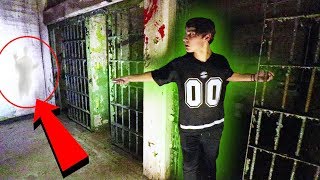 EXPLORING HIDDEN HAUNTED JAIL  at night [upl. by Brana]