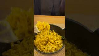 😱Rs 14 VS 60 wali maggicheap Vs Expensive maggi🥵🤯viralvideostreetfoodmaggitrendingshorts [upl. by Tteltrab]