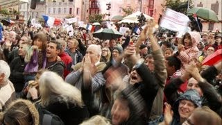 François Hollande é eleito presidente da França [upl. by Nilde170]