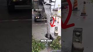 Cara memperbaiki jalan beton yang kopong shortvideo konstruksi perbaikanjalan truk beton [upl. by Norb996]