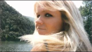 Eva cassidy  Wayfaring Stranger  Lyrics [upl. by Aneled]