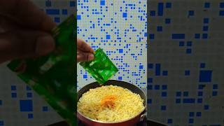 Aaj kal ke bacche foodshorts indiansnacks foodvlog indianstreetfood funny noodles comedy [upl. by Guildroy]