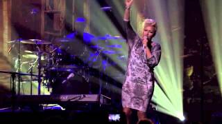 Emeli Sandé  Read All About It PtIII  Live 2012  HD [upl. by Also]