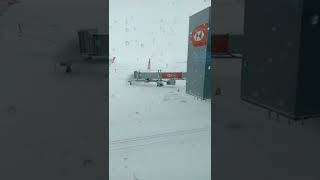 Istanbul Airport  Heavy Snow Fall [upl. by Arlie]