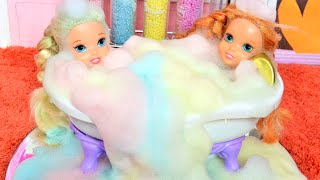 Spa Day Elsa and Anna Toddlers at Beauty Salon Barbie  Relaxing  Toys and Dolls  Family Stories [upl. by Enilrac]