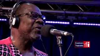 Rumba  Papa Wemba chante quotMa Rosaquot dans Couleurs Tropicales sur RFI [upl. by Lorri30]