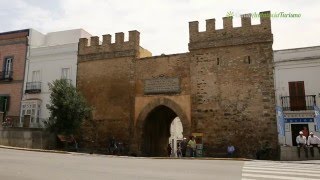 Castillo de Guzmán el Bueno y Puerta de Jerez en Tarifa Cádiz [upl. by Nnayelhsa]