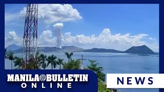 Phivolcs records another phreatic eruption at Taal Volcano 24kilometer plume observed [upl. by Acsicnarf274]