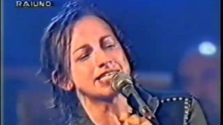 Gianna Nannini live 1993 Bello e impossibile [upl. by Aehr856]