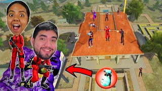 RETO CAMPERO CON LAS PAREDES PEQUEÑAS EN FREEFIRE 😱 IMPOSIBLE [upl. by Hpseoj168]