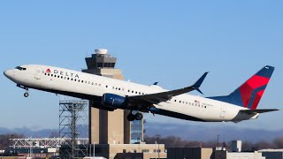 10min of Morning Departures and Plane Spotting  MSP Airport  122923 [upl. by Siramad]