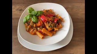 Vegetarische Nudel in Tomaten Sahne Soße  vegjetarian Pasta në salcë krem ​​domate [upl. by Eirahs]