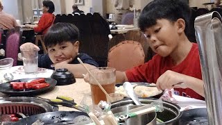 Kumain kami sa tongyang unli buffet by SMJK Kids [upl. by Arin]