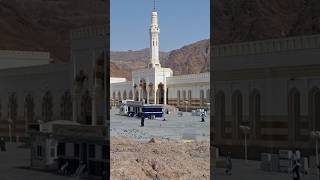 Penampakan Jabal Uhud dari Atas Bukit Pemanah madinah masjidnabawi umrah shortvideo [upl. by Alleiram]