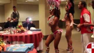 Show de Mulata e Bateria de Escola de Samba em Convenção [upl. by Drazze298]