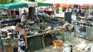 La foire aux antiquités et à la brocante de Barjac  15 Août 2009 [upl. by Bate]