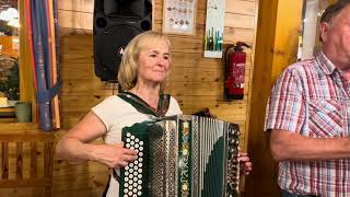 Sänger und Musikantenstammtisch beim Buschenschank Friedl — 1392024 — Mitschnitt [upl. by Eilsil370]