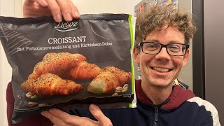 LIDL Deluxe PistaziencremeCroissants im Test  Dubai Style [upl. by Lynnet]