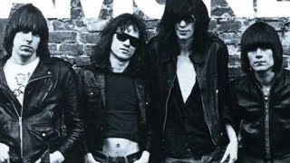 La Trágica Historia De Vida De Ramones [upl. by Efinnej]