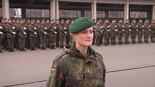 Protokollsoldat aus Leidenschaft  Zugführerin im Wachbataillon der Bundeswehr [upl. by Elitnahc256]