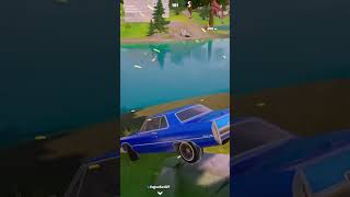 Voiture VS hélicoptère sur fortnite 😱 [upl. by Kciredec]