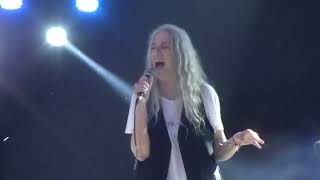 Patti Smith quot Gloria quot au festival retro C Trop [upl. by Aihsyt]