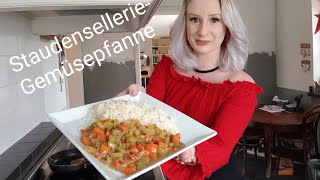 Vegan  StaudensellerieGemüsepfanne mit Reis Kartoffeln  gesund schnell und einfach [upl. by Blunk]