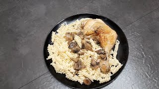 Tejszínes gombás csirkecombok  Creamy Mushroom Chicken Thighs [upl. by Anerbes]